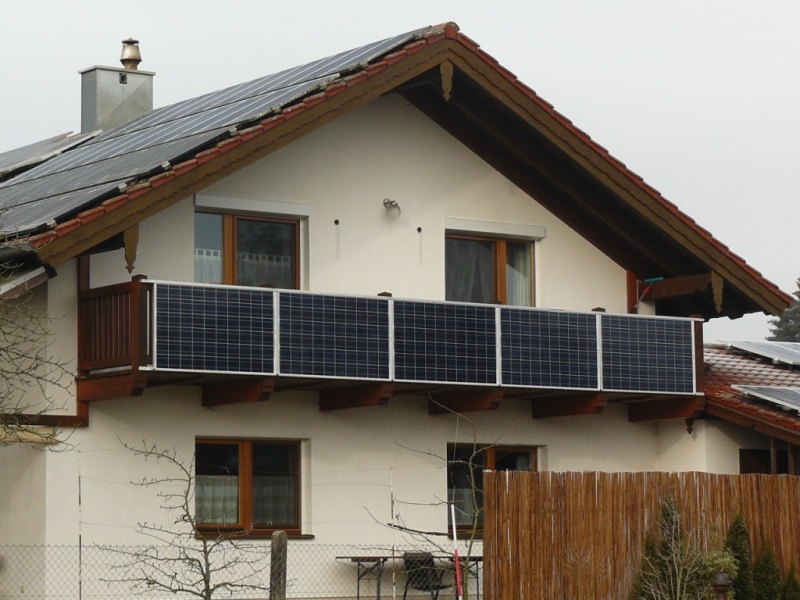Datei:Solarbalkon-P1180715.jpg