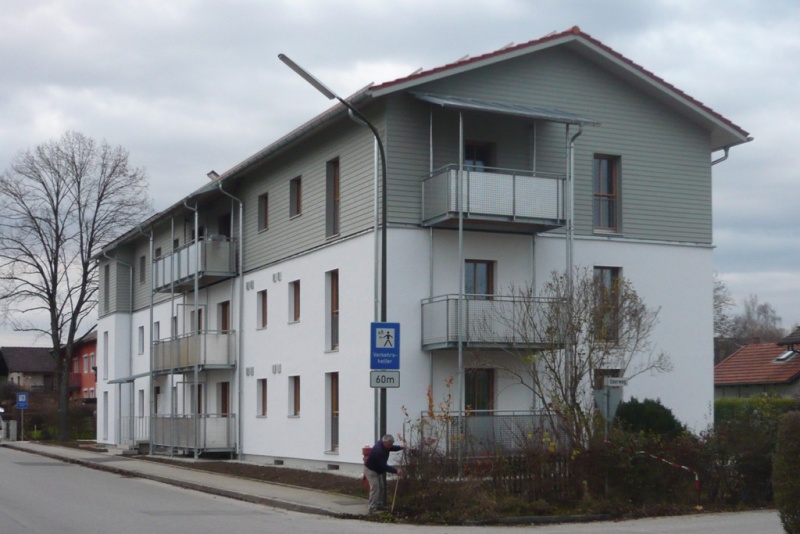 Datei:Wohnhaus-Nachher.jpg